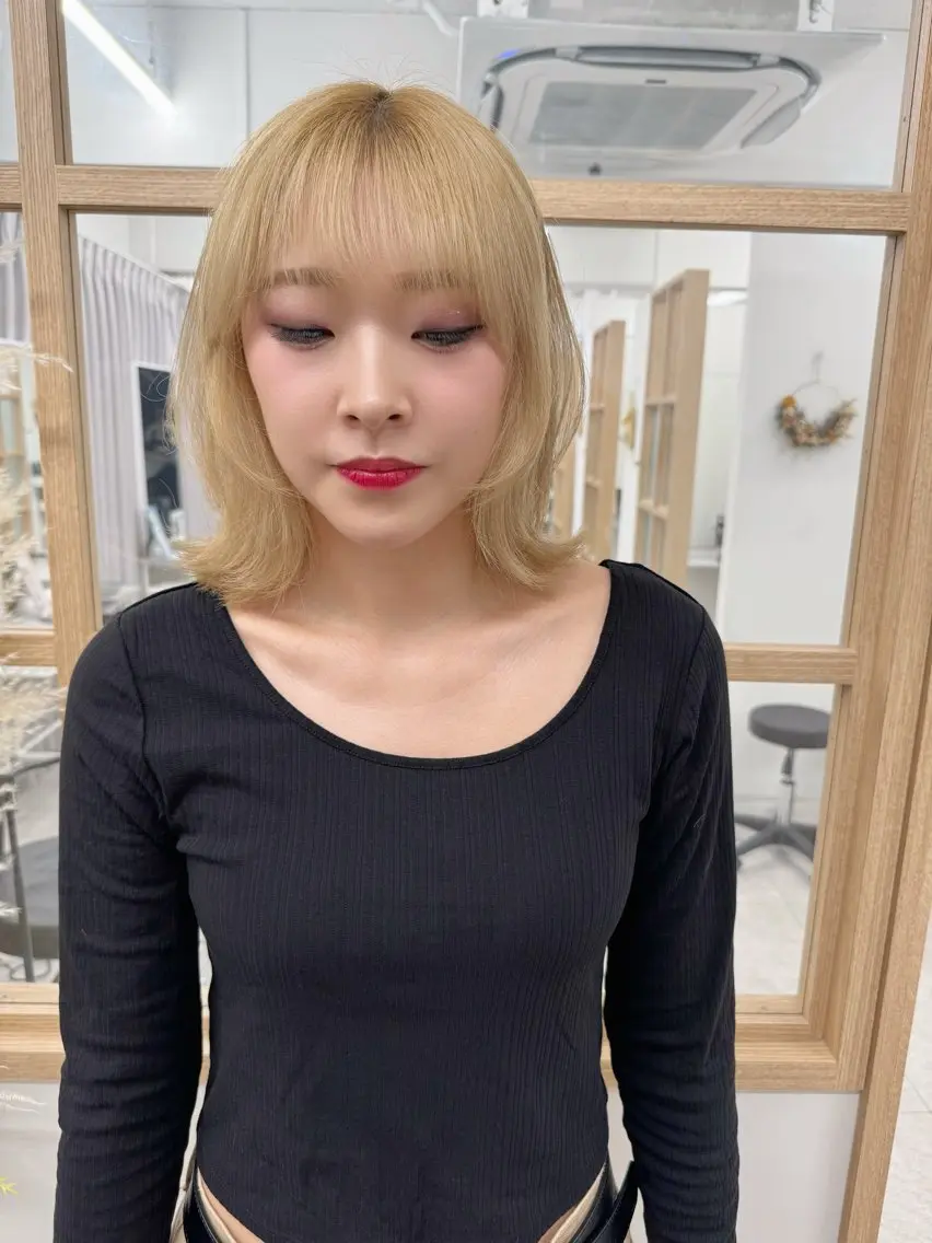 ミディアム ボブ くびれヘア 縮毛矯正×髪質改善 店長　DAITOのヘアスタイル
