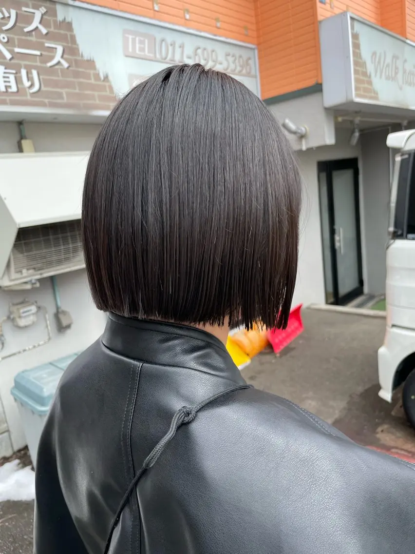 ミディアム 切りっぱなしボブ ボブ カット トリートメント 山田 康平のヘアスタイル