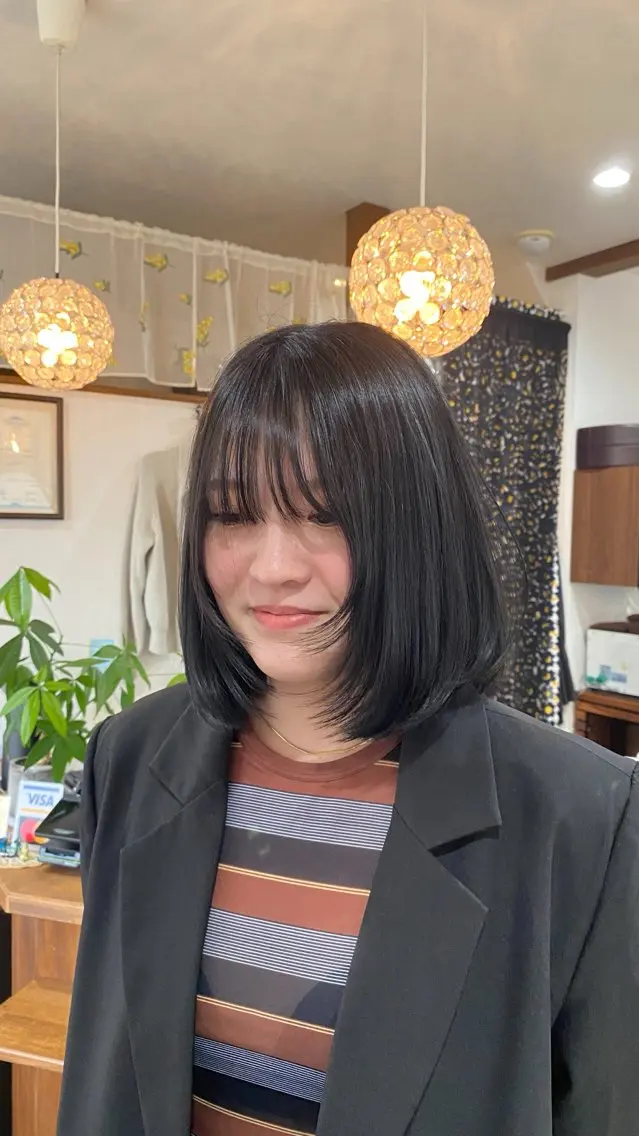 カラー 黒髪 ブルーカラー ブルーブラック ヘアカラー カラーモデル募集🩰 Amiのヘアスタイル