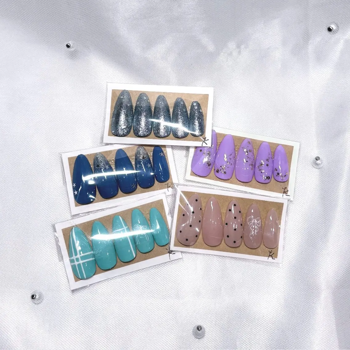 🦋期間限定デザインカラー🦋色変更可🦋の写真