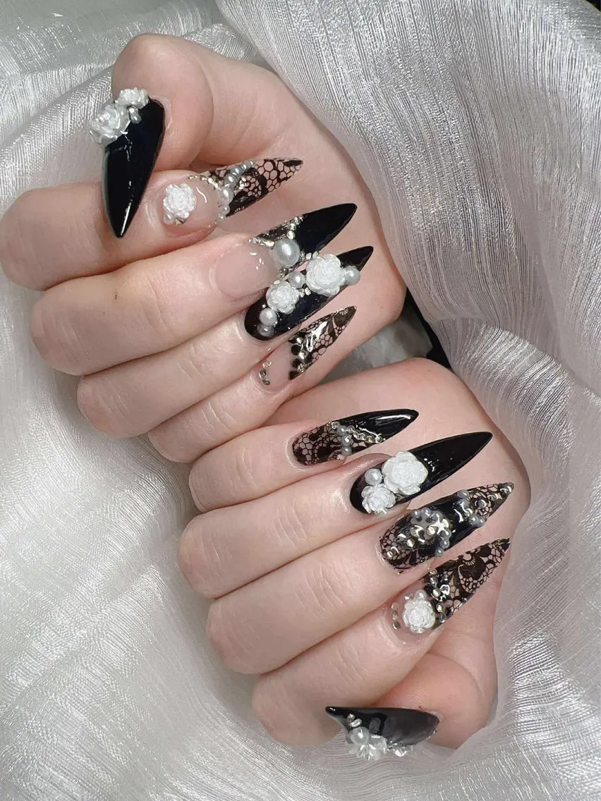 ネイル 長さ出し グラデーション 卒業式 キラキラネイル マグネットネイル ハンドネイル Lee Nailsのネイルデザイン