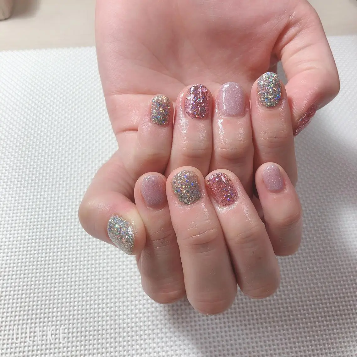 ネイル ラメ(グリッター) 夏ネイル nails 🎀meのネイルデザイン