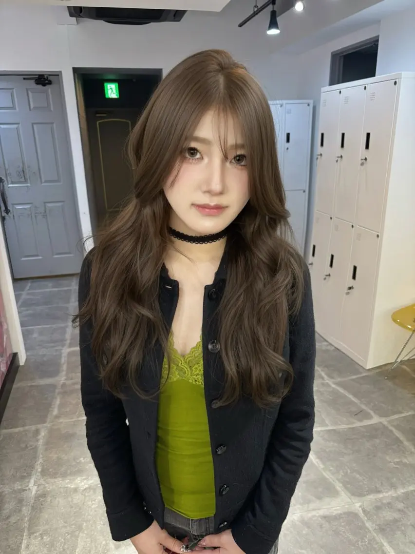 ロング ケアカラー PELE  原宿 airiのヘアスタイル
