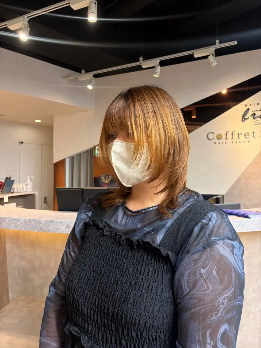 ミディアム み ゆのヘアスタイル