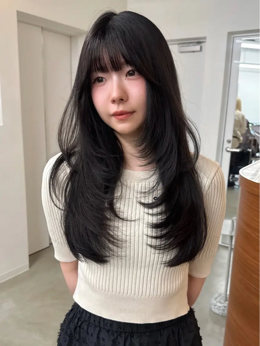 ロング カラー レイヤーカット カット キダアヤカ/ 梅田/ベージュカラーのヘアスタイル