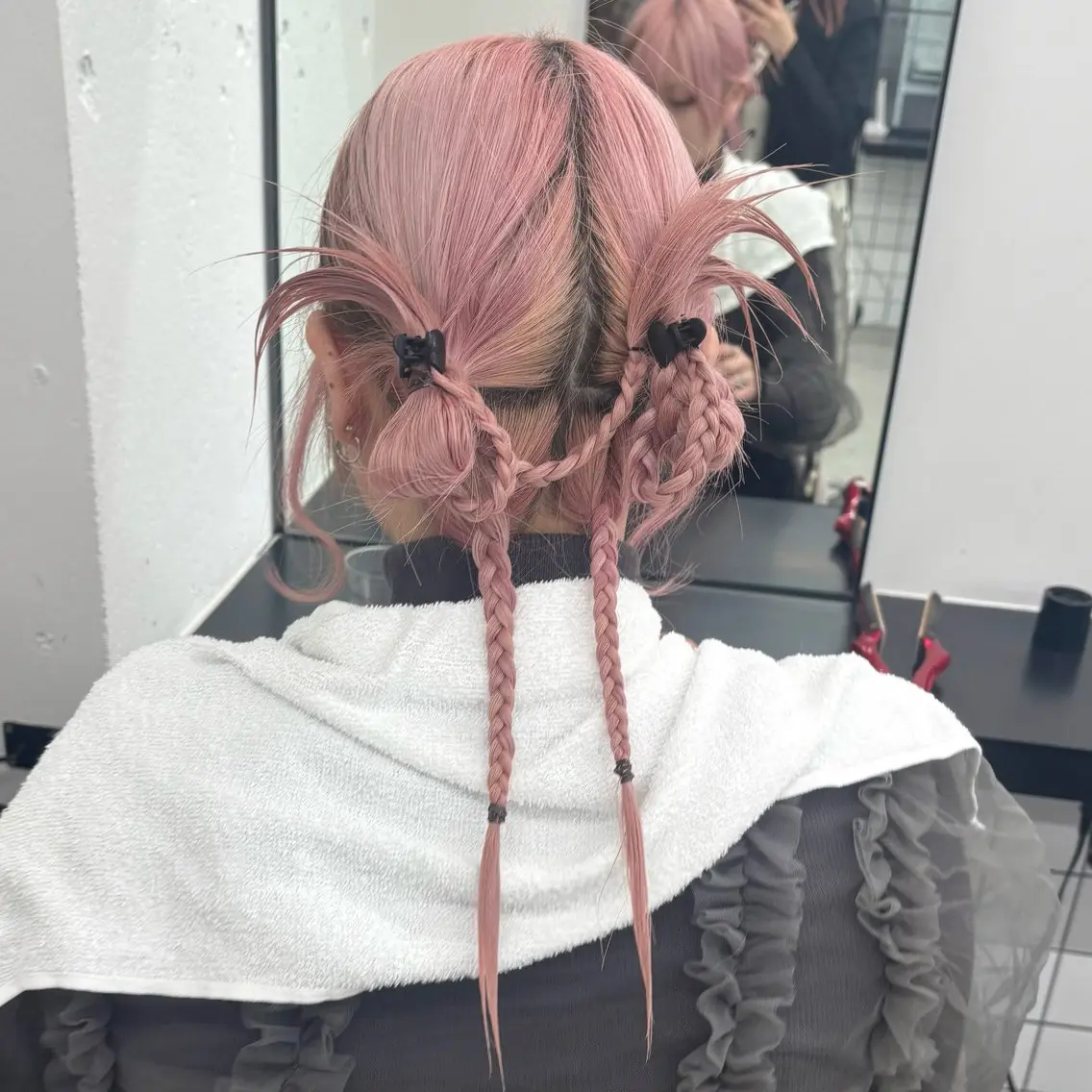 ロング カラー ヘアアレンジ 矢場町/8時-22時 JILLSTUDIOのヘアスタイル