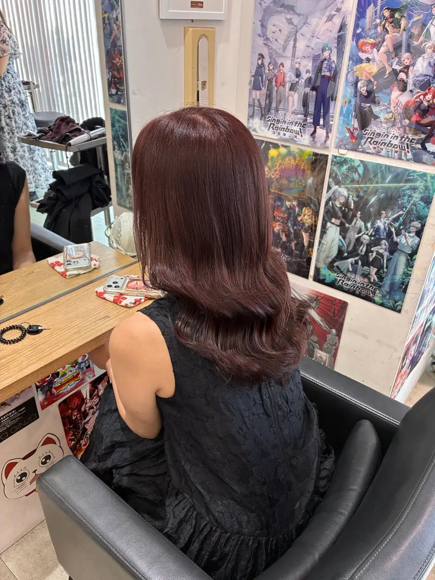 カラー ヘアカラー オタク🍒渋谷 🫒オリーブカラーのヘアスタイル