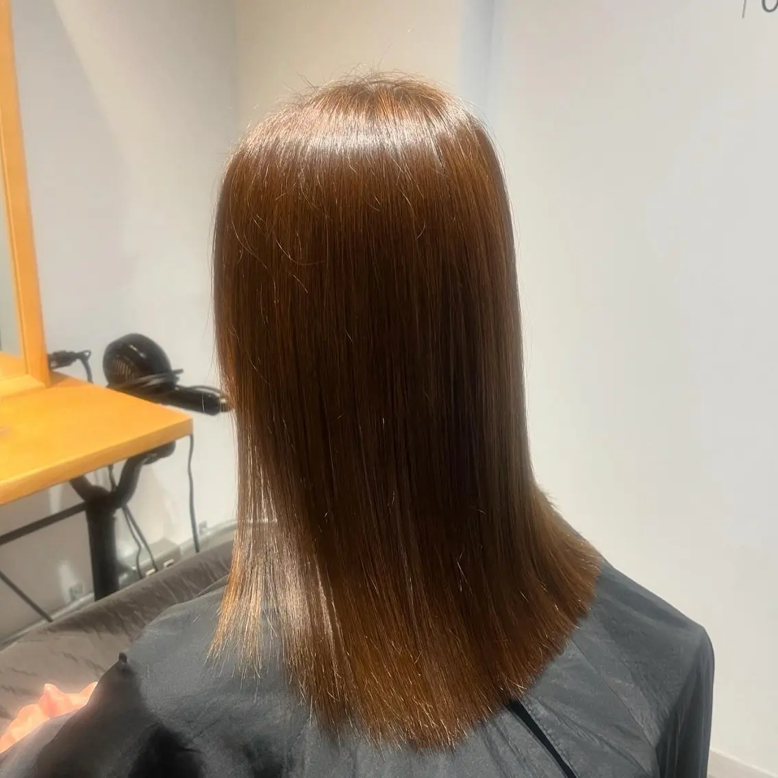ミディアム 佐々木 梨乃のヘアスタイル