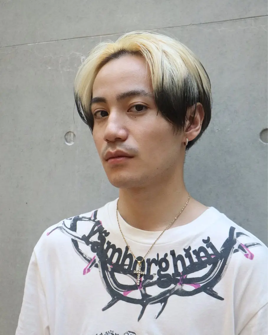 カラー メンズ カット ヘアカラー レイヤー/ブリーチ iwamiya岩見谷のヘアスタイル