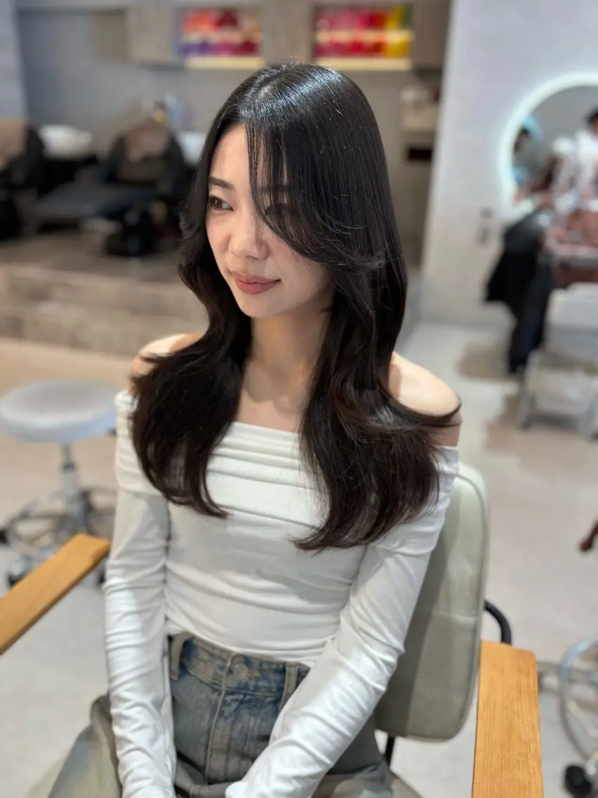 セミロング カラー ヘアアレンジ 韓国風ヘア レイヤーカット 韓国風レイヤーカット 💎髪質改善"yuiのヘアスタイル