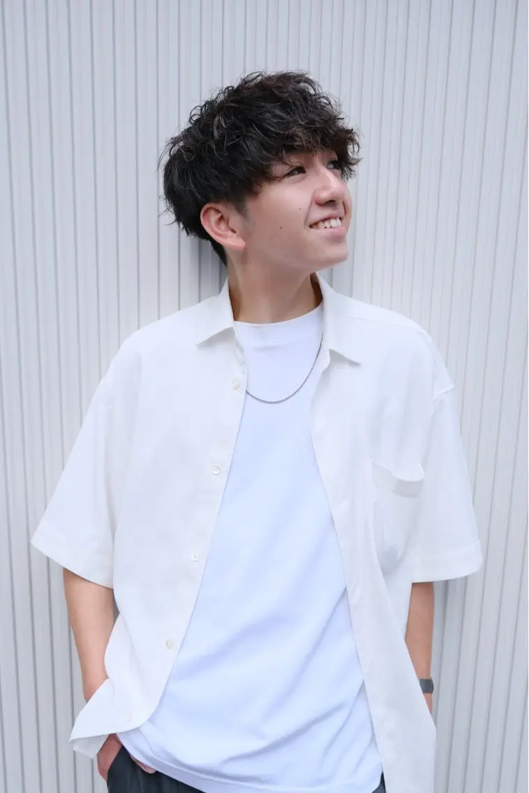 ショート パーマ メンズ カット パーマ 吉岡 昌吾のヘアスタイル
