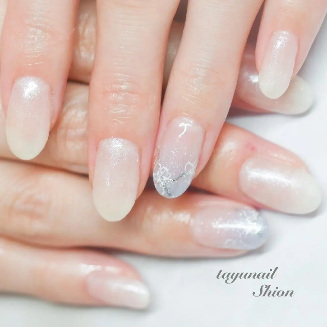 ネイル アートネイル ブルー フラワーネイル ジェルネイル グラデーション ネイルサロン 【たゆnail】のネイルデザイン