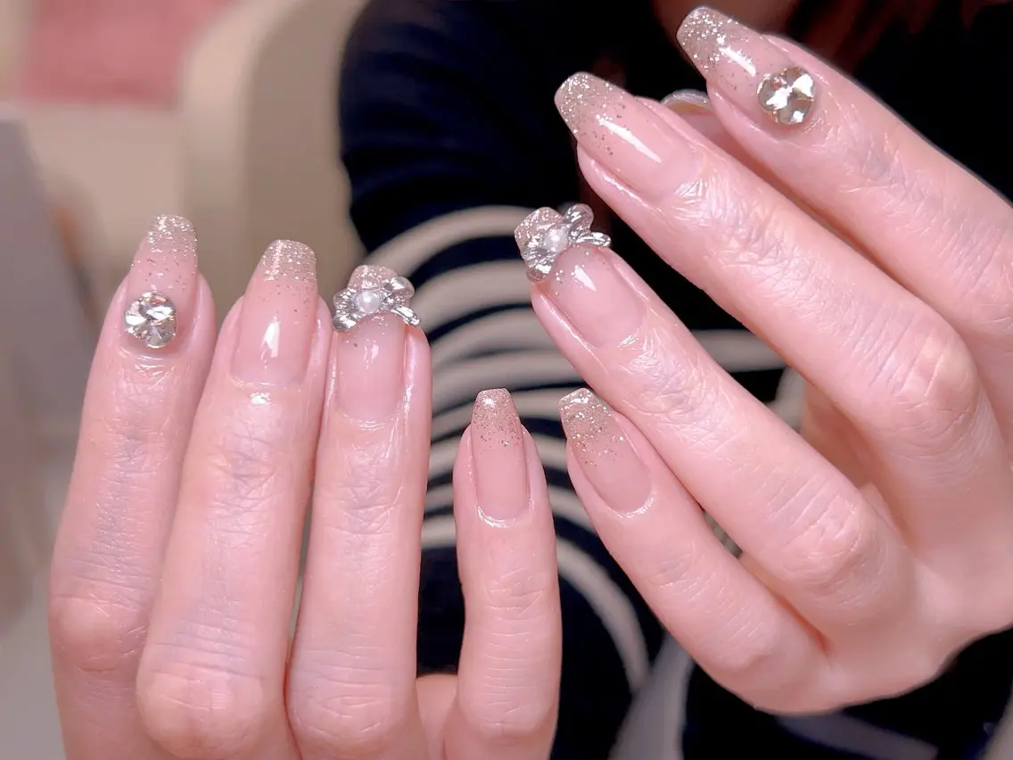 ネイル ハンドネイル 【長さ出し】 IRIS NAILのネイルデザイン