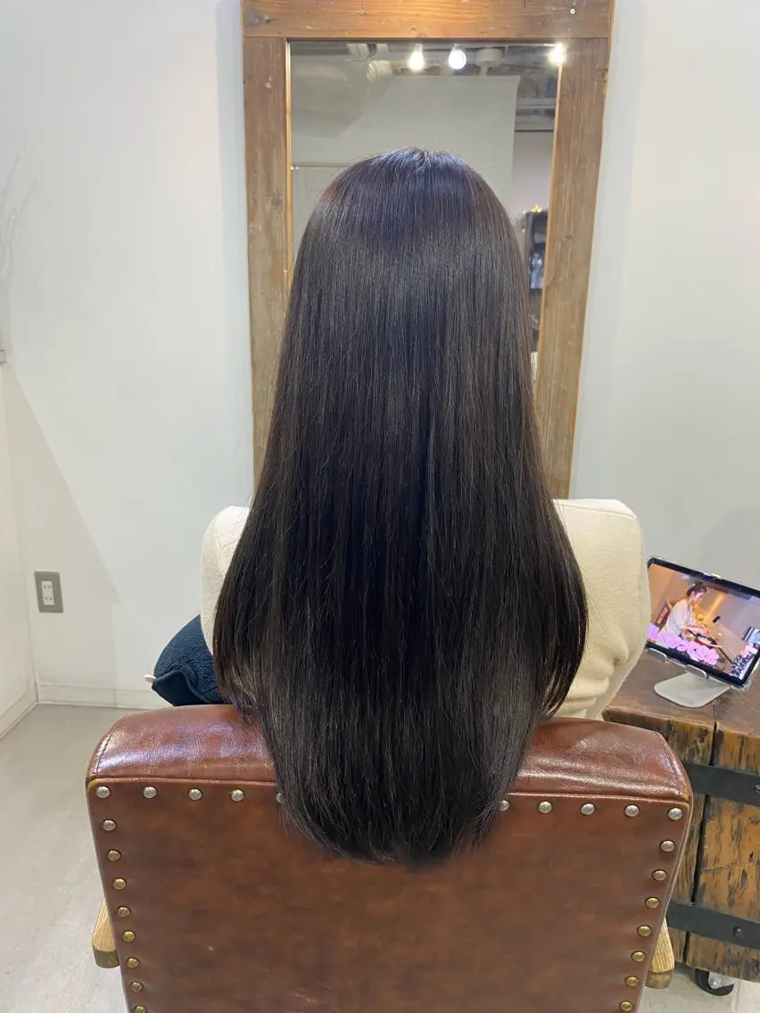 ロング カラー ブラウンカラー 透明感カラー SOHO サラのヘアスタイル