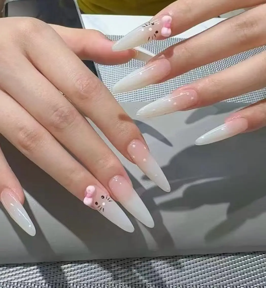 ネイル 里奈 Nailのマツエク・マツパデザイン