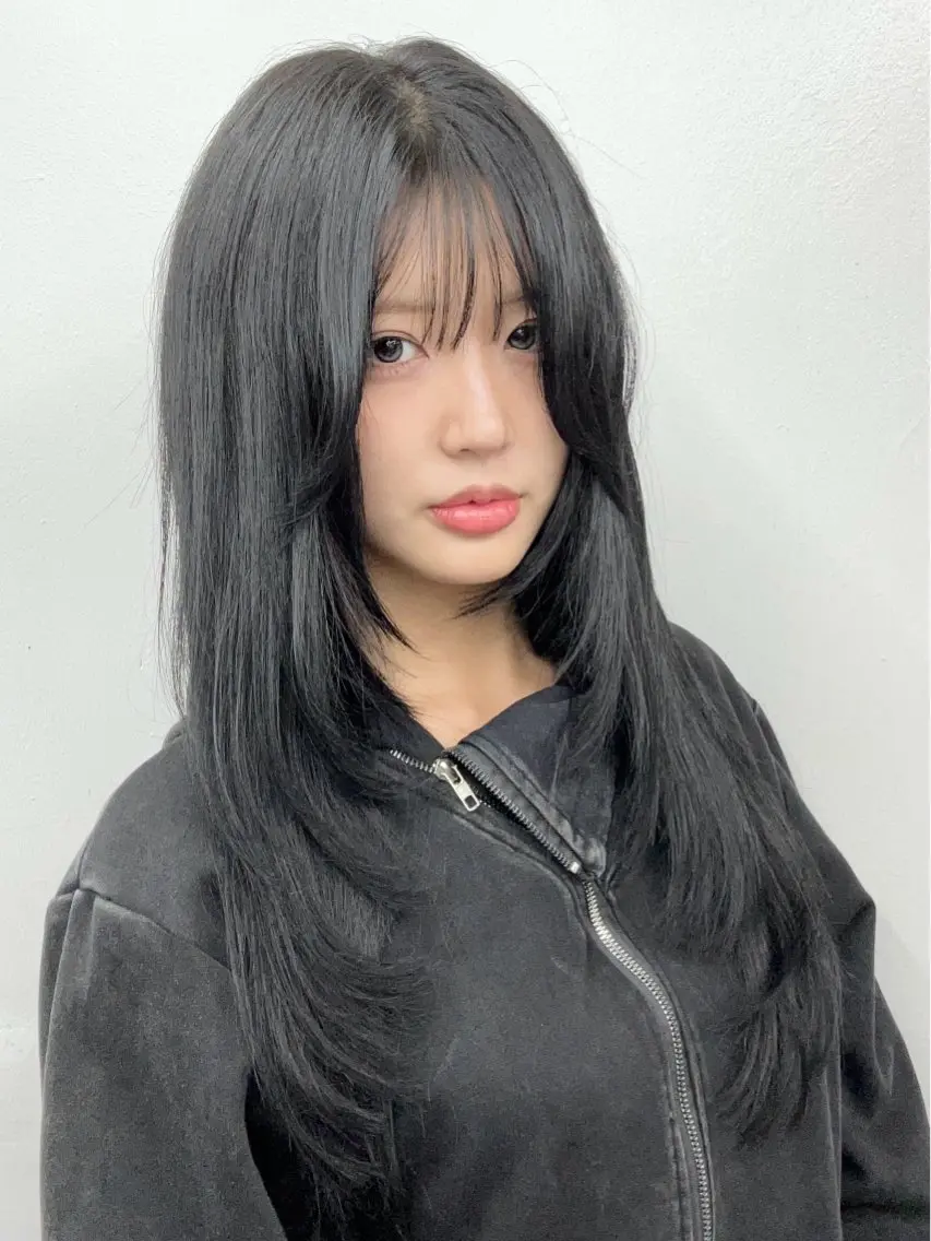【シールエクステで作るワンホンレイヤーカット✂️】人毛100%高級シールエクステ80本➕レイヤーカット➕スタイリングの写真