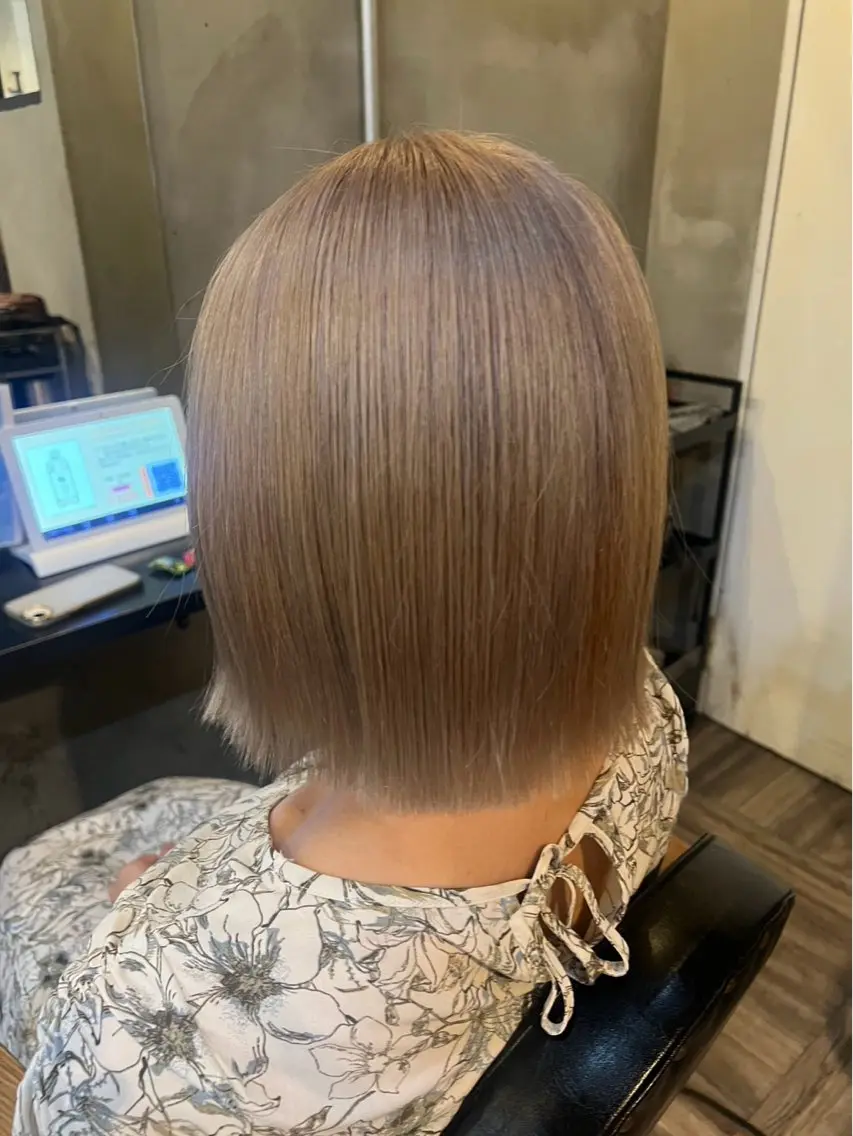 ミディアム ボブ 似合わせカット 🫧透明感ブリーチ 🫧𝑳𝒖𝒏𝒂のヘアスタイル