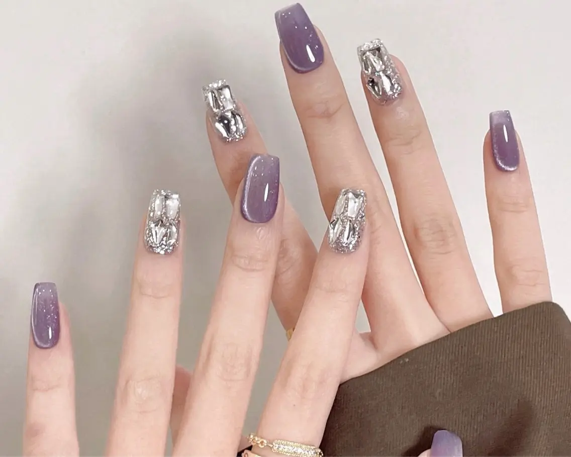 ネイル LUMI NAILのネイルデザイン