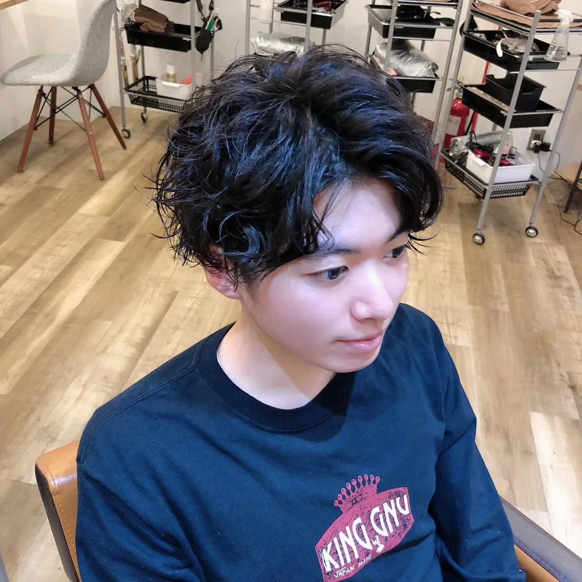 パーマ メンズ センターパート メンズパーマ スパイラルパーマ カット パーマ TELA HAIR 副代表　岡田のヘアスタイル