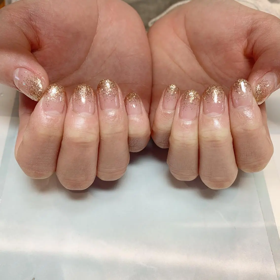 ネイル グラデーション ラメ(グリッター) ラメグラデーション 鈴木 里奈のネイルデザイン