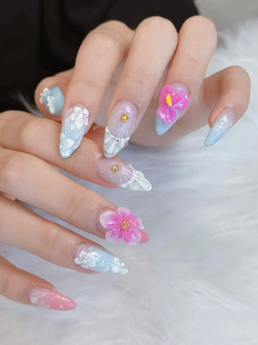 ネイル チークネイル 長さ出し フットネイル 韓国ネイル マグネットネイル Luxe Nailのネイルデザイン