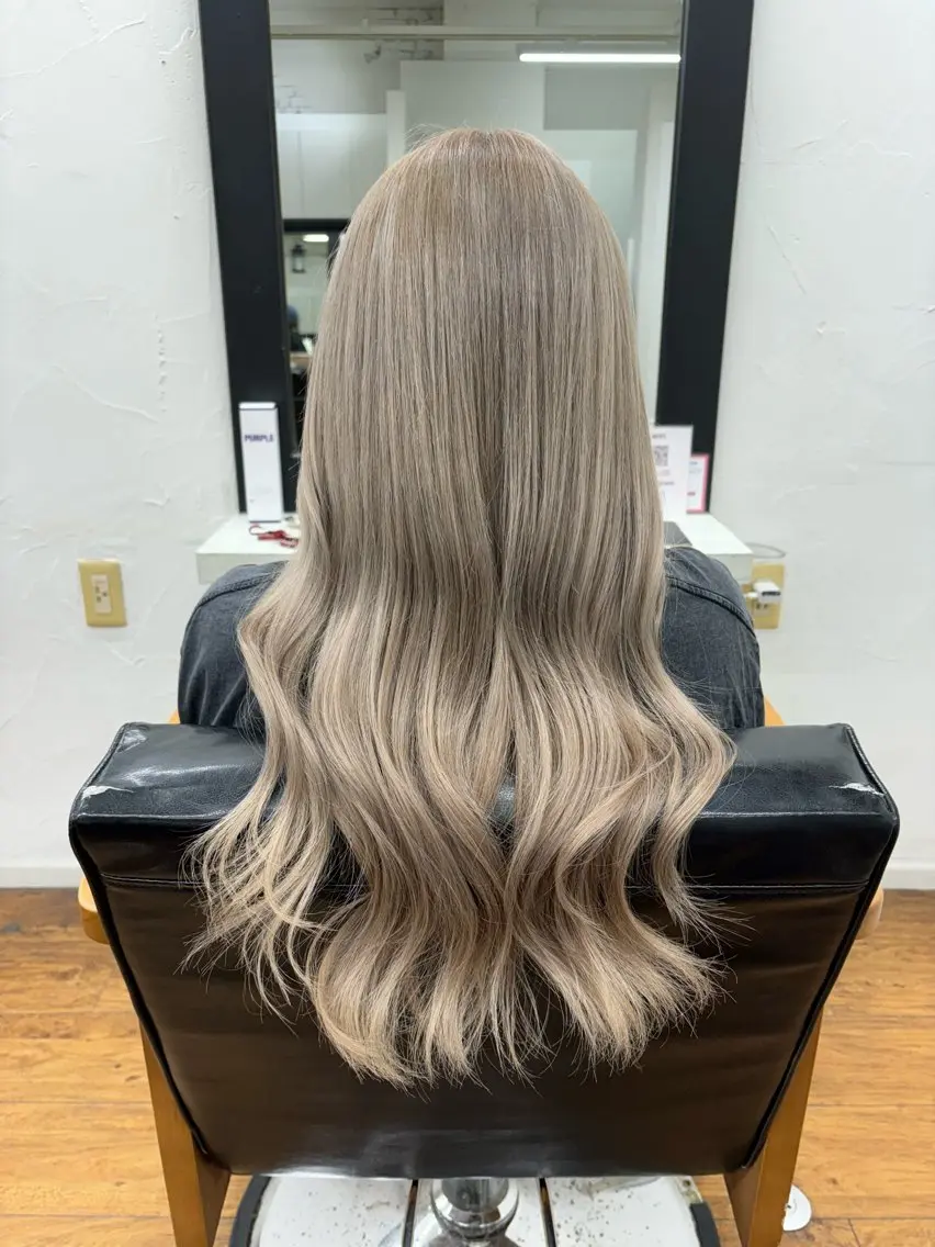 ロング カラー 香野 優子のヘアスタイル