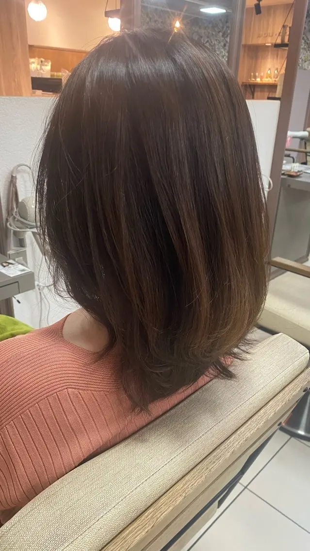 セミロング カラー 黒田 海紘のヘアスタイル