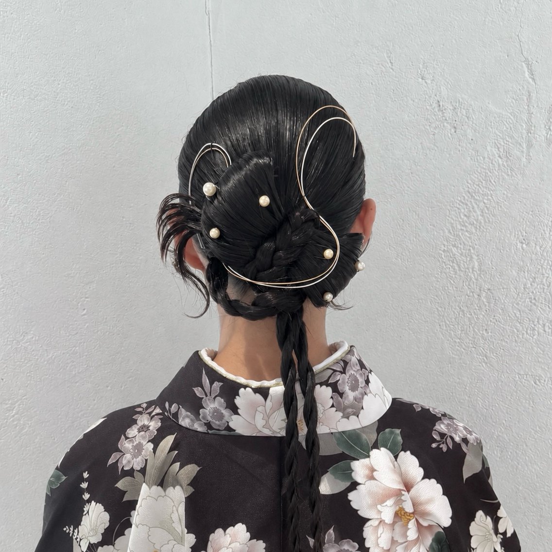 ロング ヘアアレンジ 着付け グレージュカラー/ ストレート/くるみのヘアスタイル