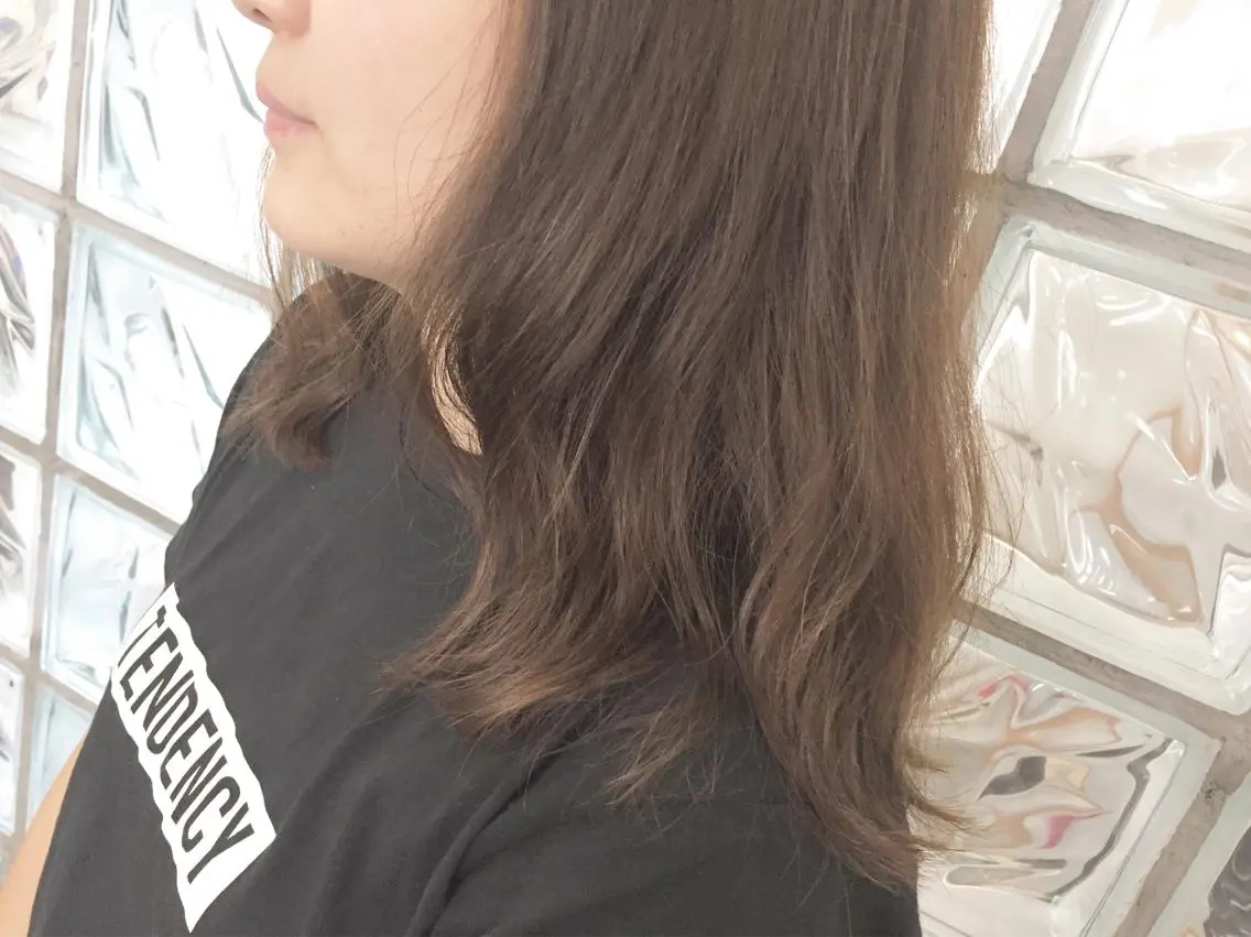 セミロング カラー Sakairi Yunaのヘアスタイル