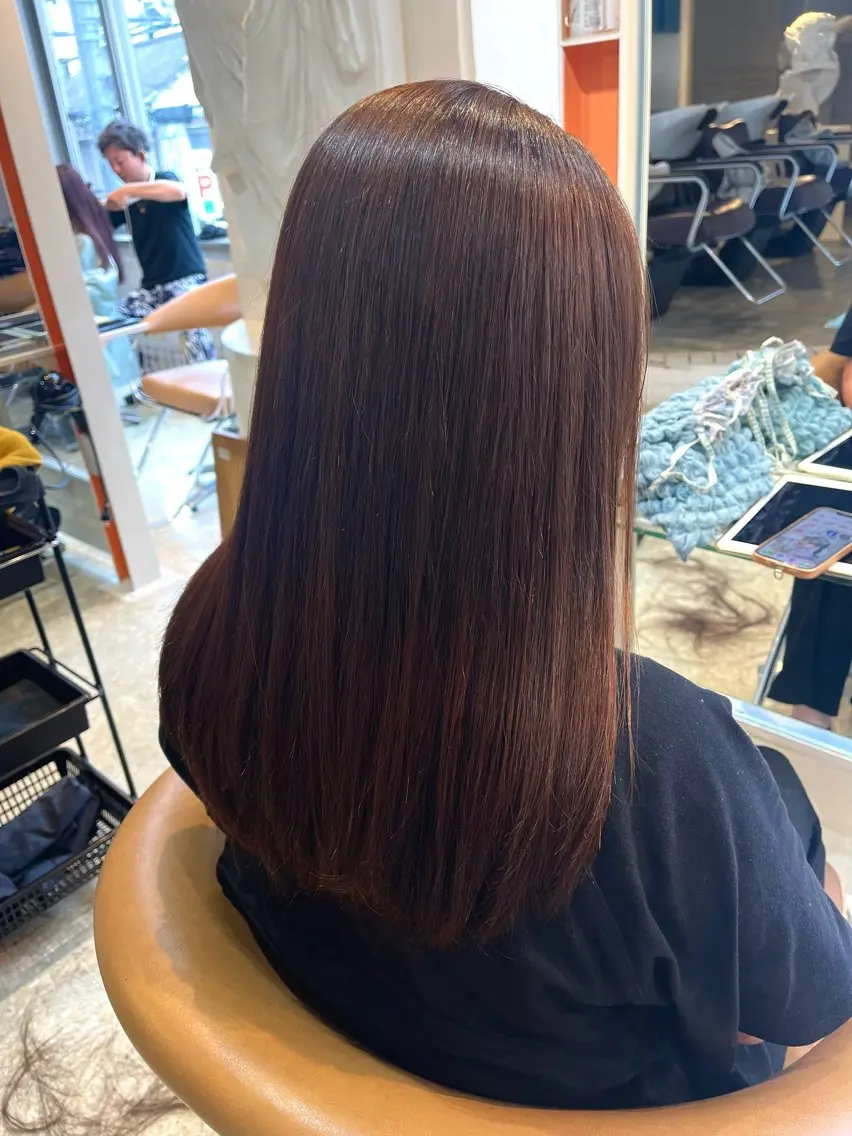 セミロング カラー カット 縮毛矯正 うしだ かおるのヘアスタイル