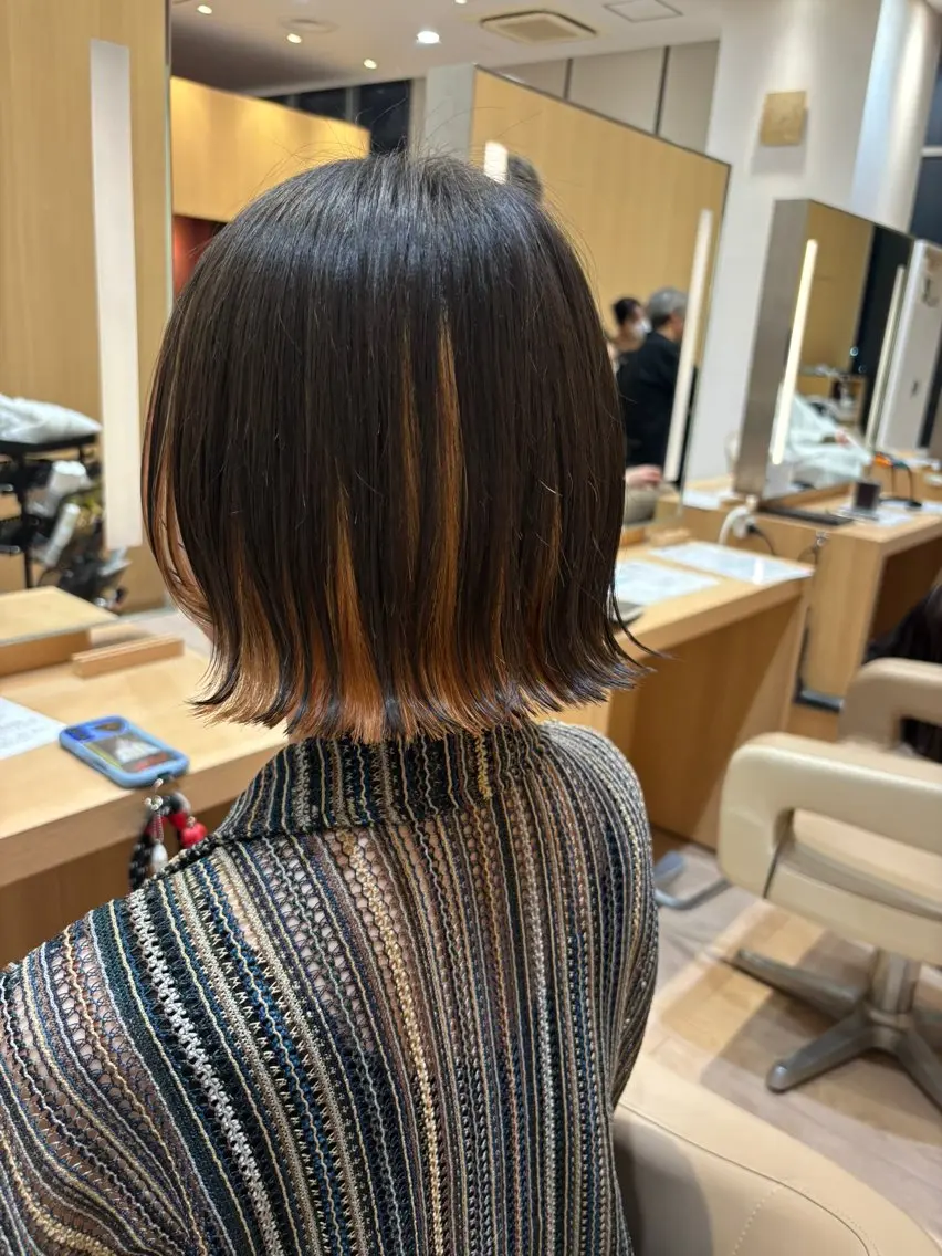 ミディアム ボブ 外ハネヘア 徳田 七海のヘアスタイル