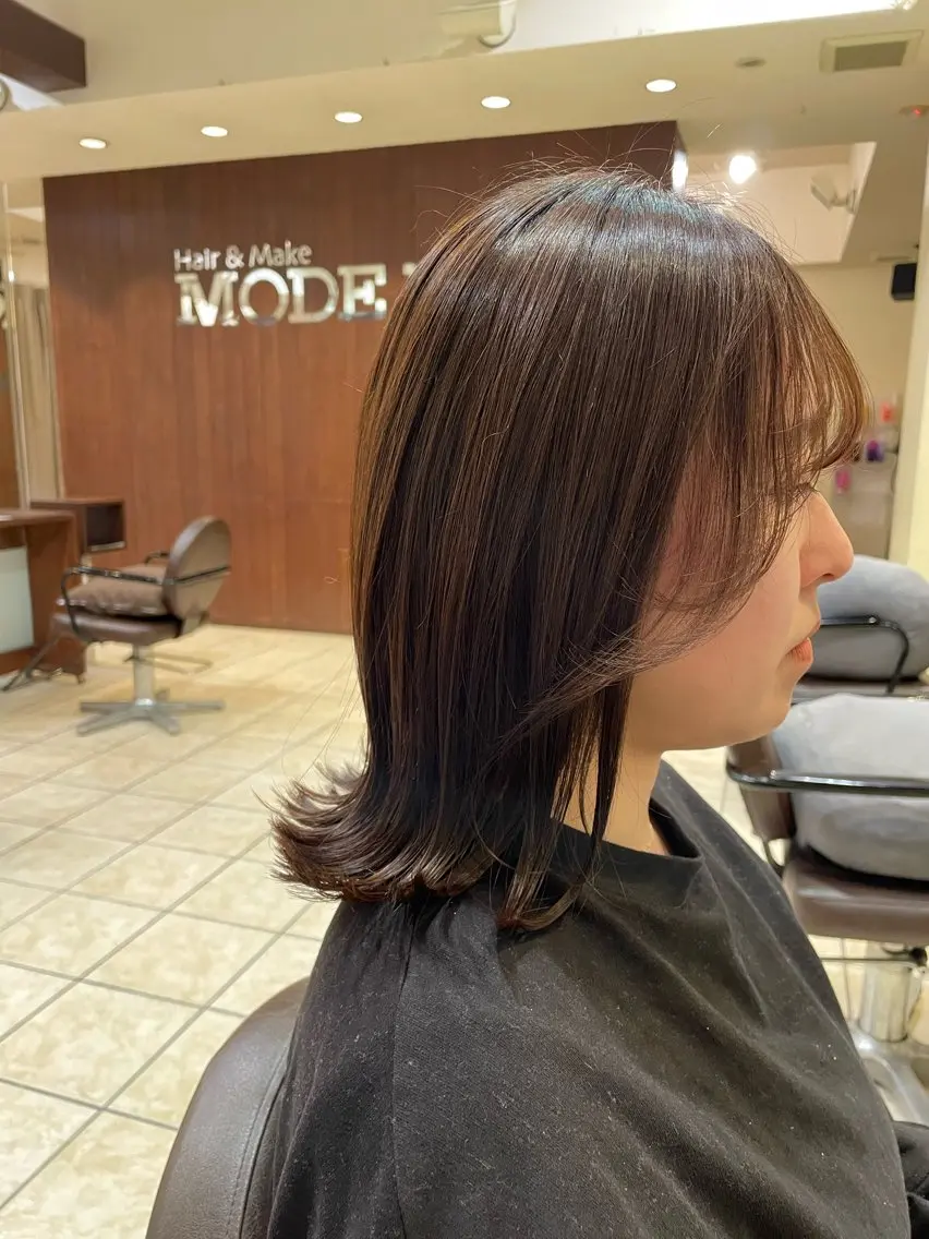 カラー カット 桑田 新菜のヘアスタイル