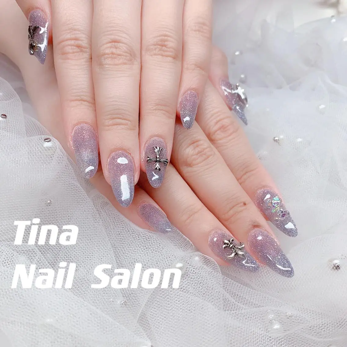 ネイル Tinaネイル 難波のネイルデザイン
