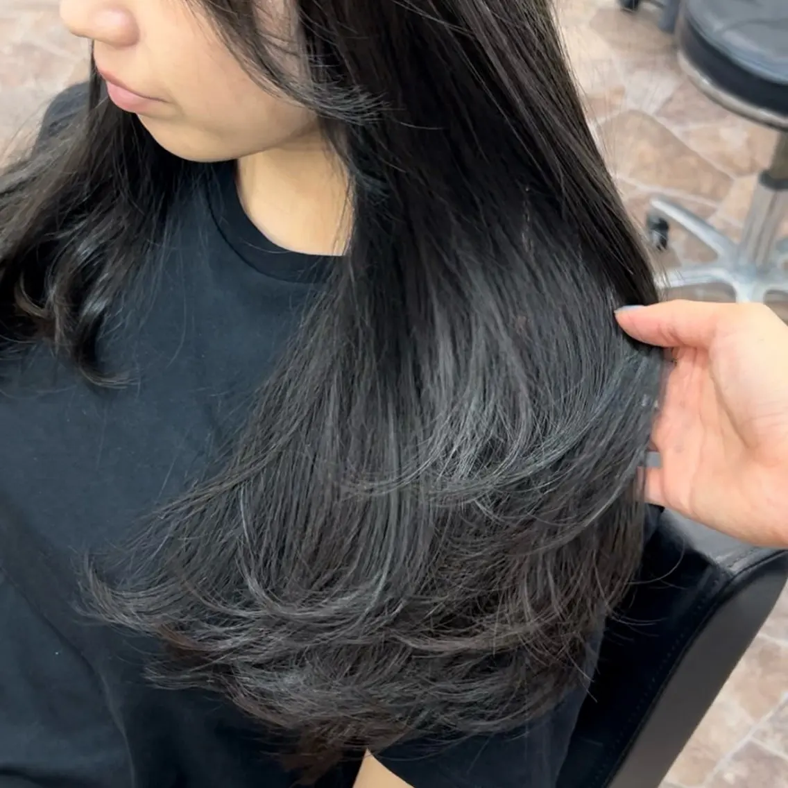 ⦅レイヤーカット💇🏻♀️⦆お顔周りだけでつくるスタイルからざくざくなスタイルまでお任せください💪🏻✨の写真