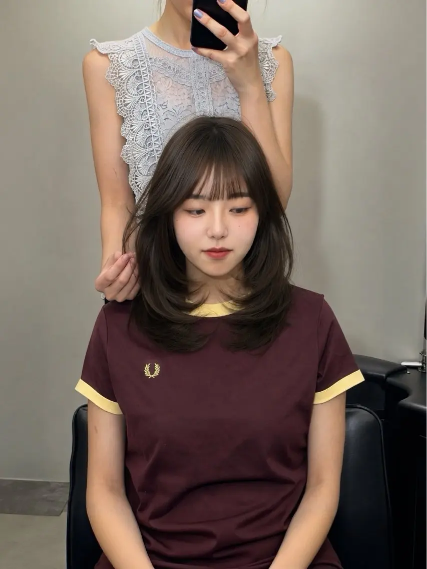 セミロング 🎀 レイヤーカット カラー / 錦糸町のヘアスタイル