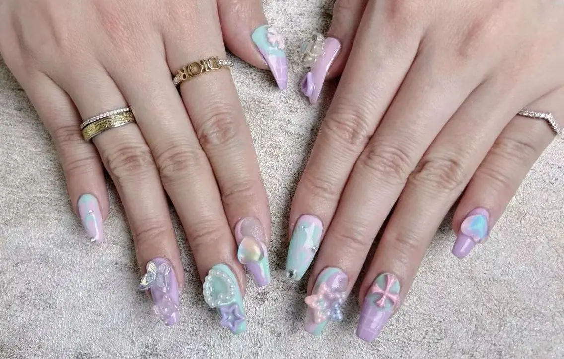 ネイル アートネイル フラワーネイル フットネイル ジェルネイル キラキラネイル Babarla nailのネイルデザイン
