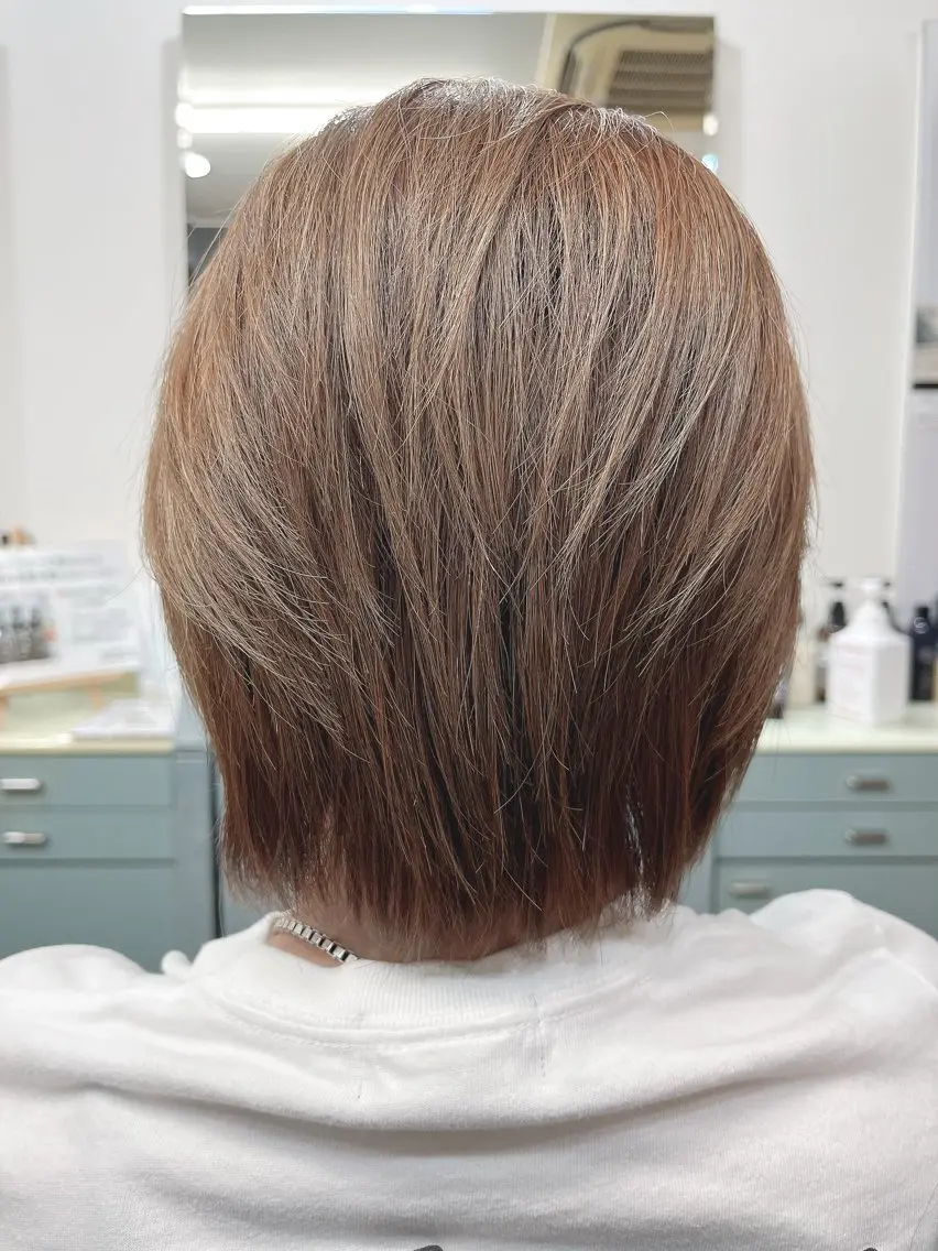 セミロング カラー カット ヘアカラー 千佳 CHIKAのヘアスタイル