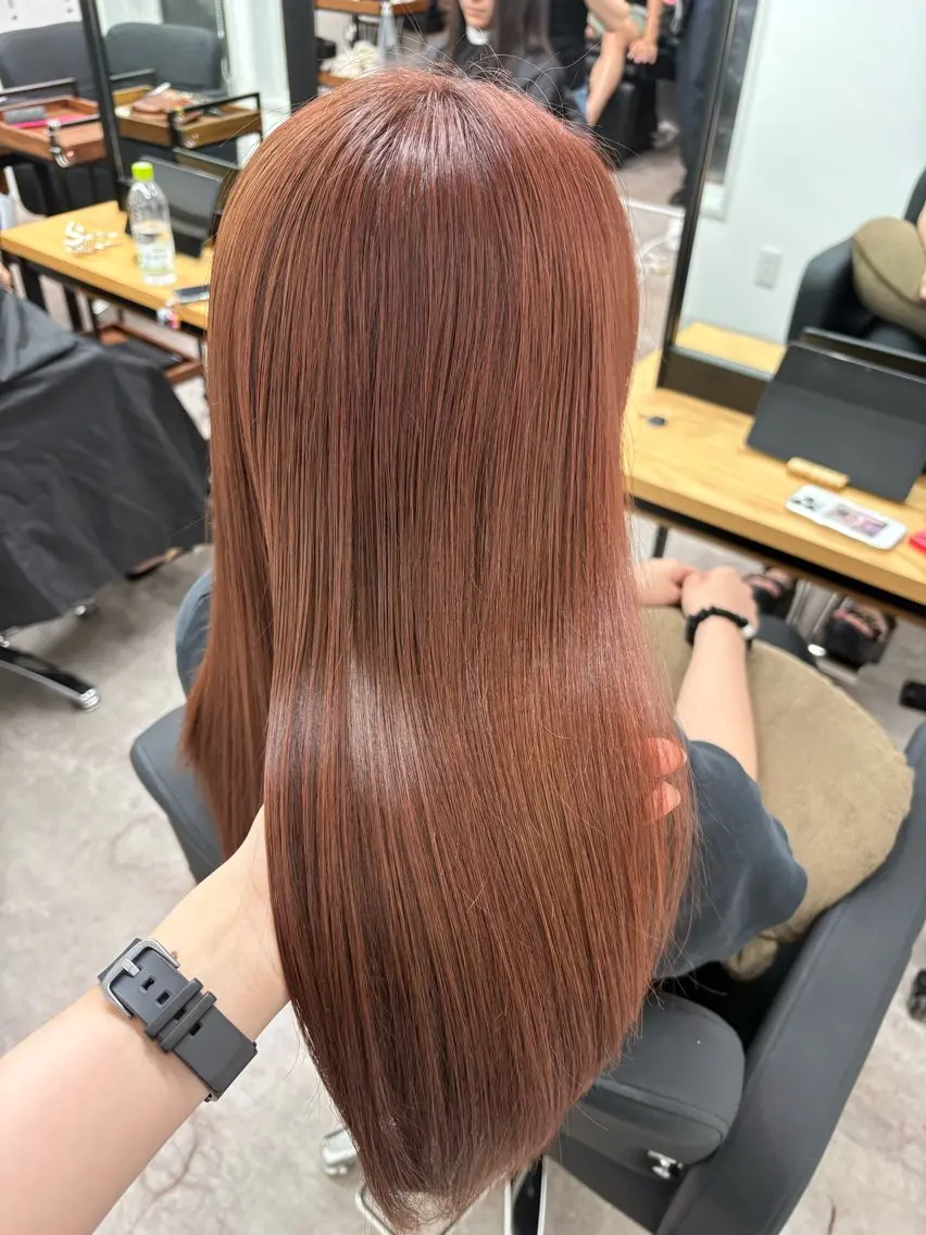 ロング カラー ベージュカラー ブリーチ ブリーチなしカラー ピンクカラー ピンクベージュ ヘアカラー anB Bのヘアスタイル