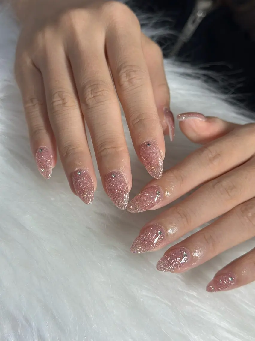 ネイル ハンドネイル フットネイル LAVISH nanamiのネイルデザイン