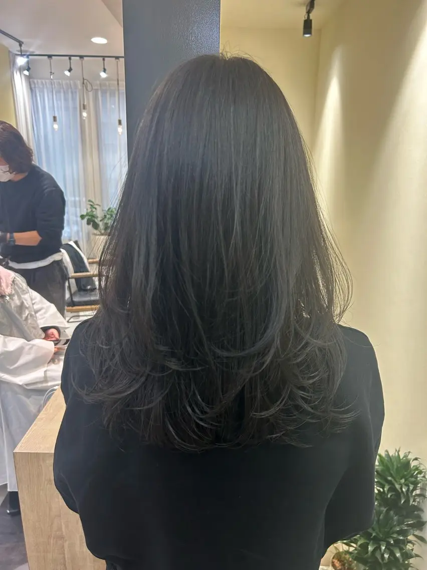 ロング カラー レイヤーカット hubhair レイヤー/透明感のヘアスタイル