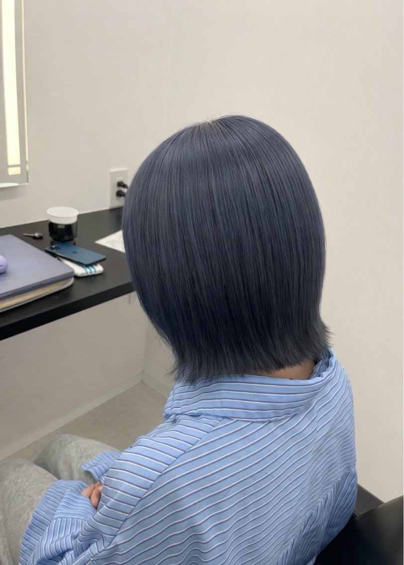 ショート ヘアカラー PSY(サイ) AIRIのヘアスタイル