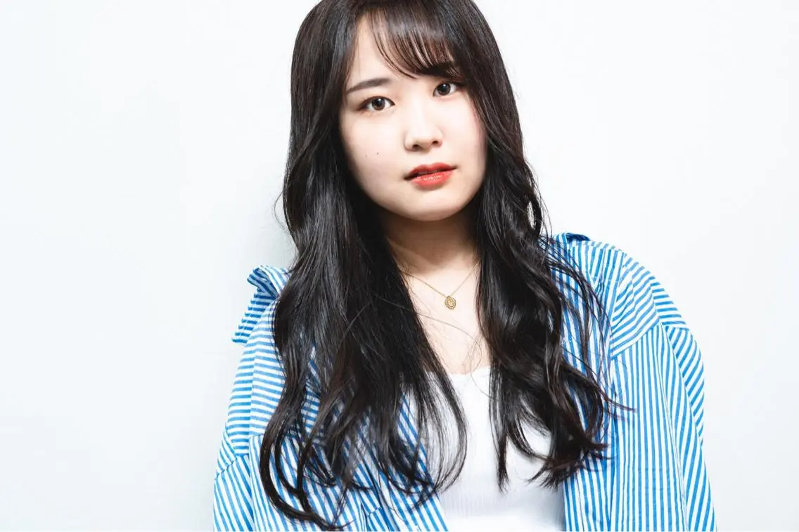 ロング カラー シェアハピ ヤマモトのヘアスタイル