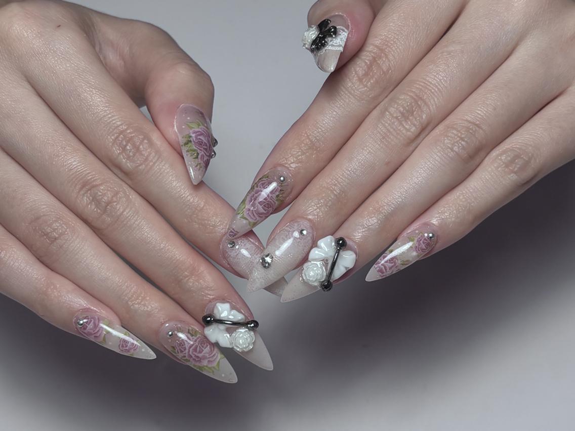 ネイル 長さ出し グラデーション 卒業式 キラキラネイル マグネットネイル Emi🌸Belle Nail Salonのネイルデザイン