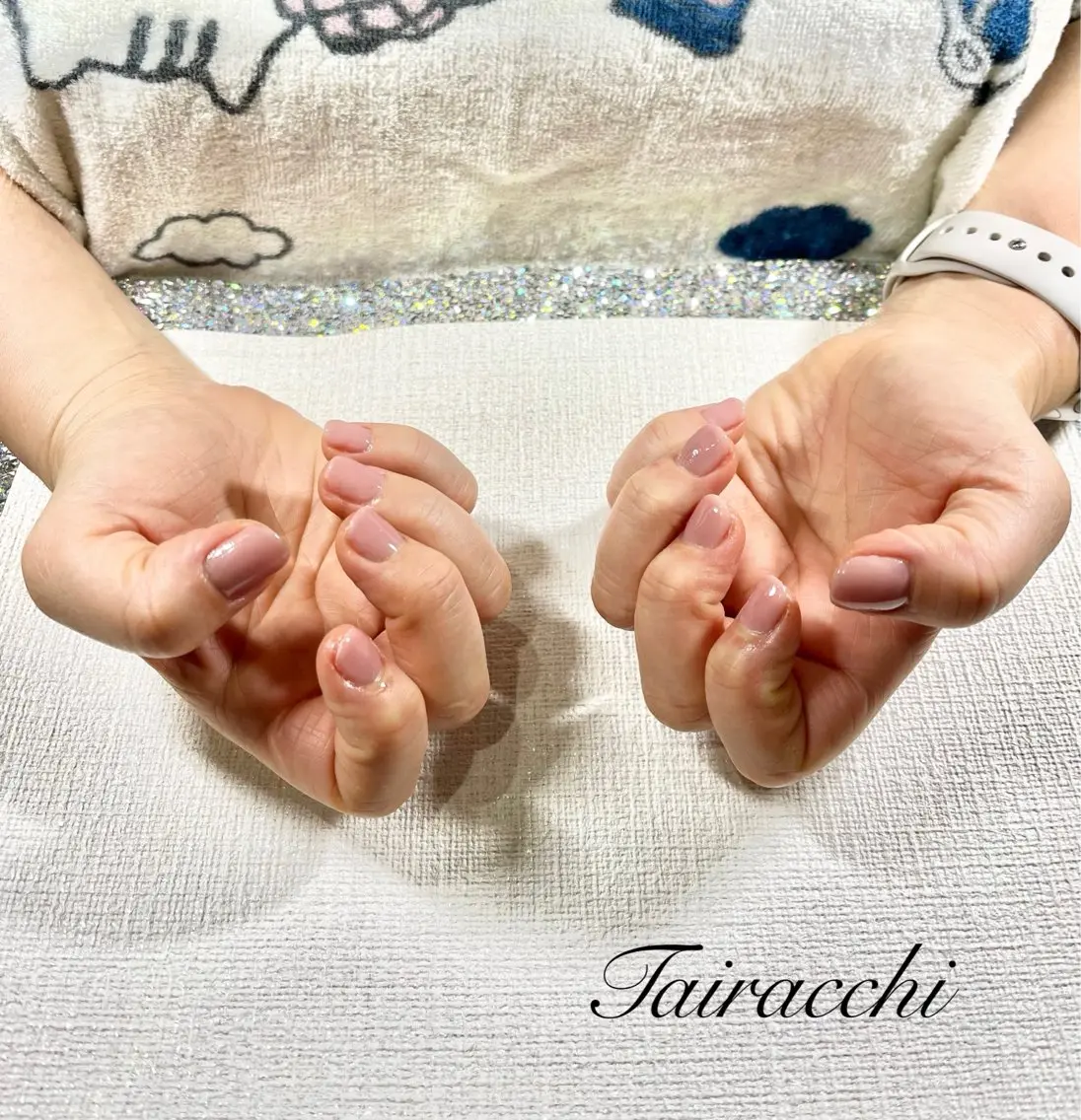 ネイル ラメ(グリッター) ピンク ショートネイル ハンドネイル Tairacchi タイラッチのエステ・リラクイメージ