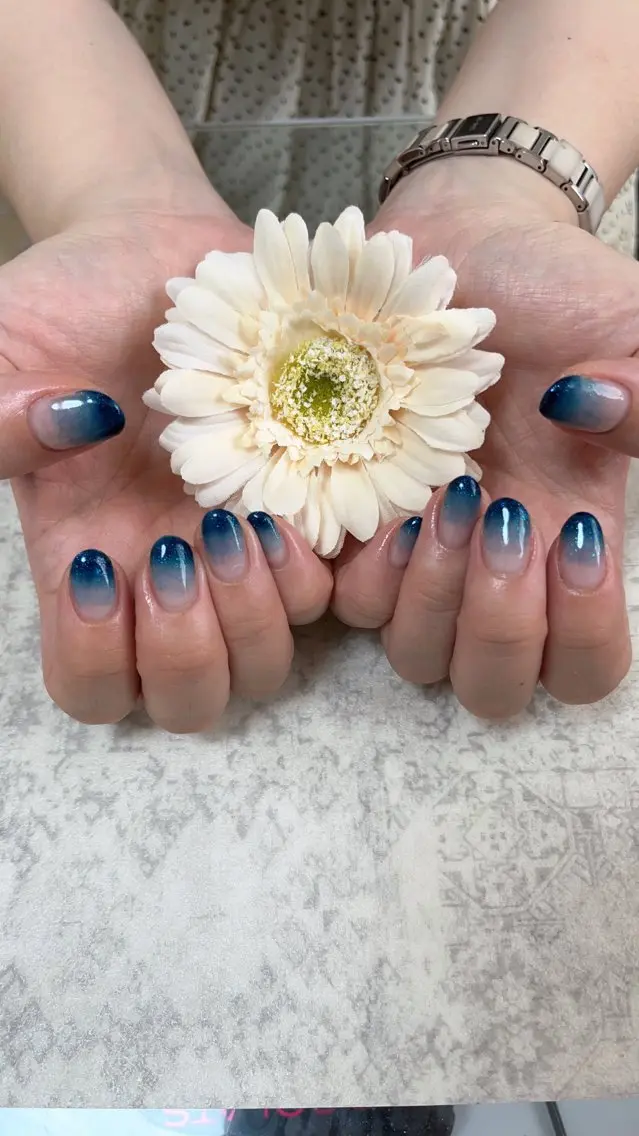 ネイル グラデーション ネイビー Will nail salonのネイルデザイン