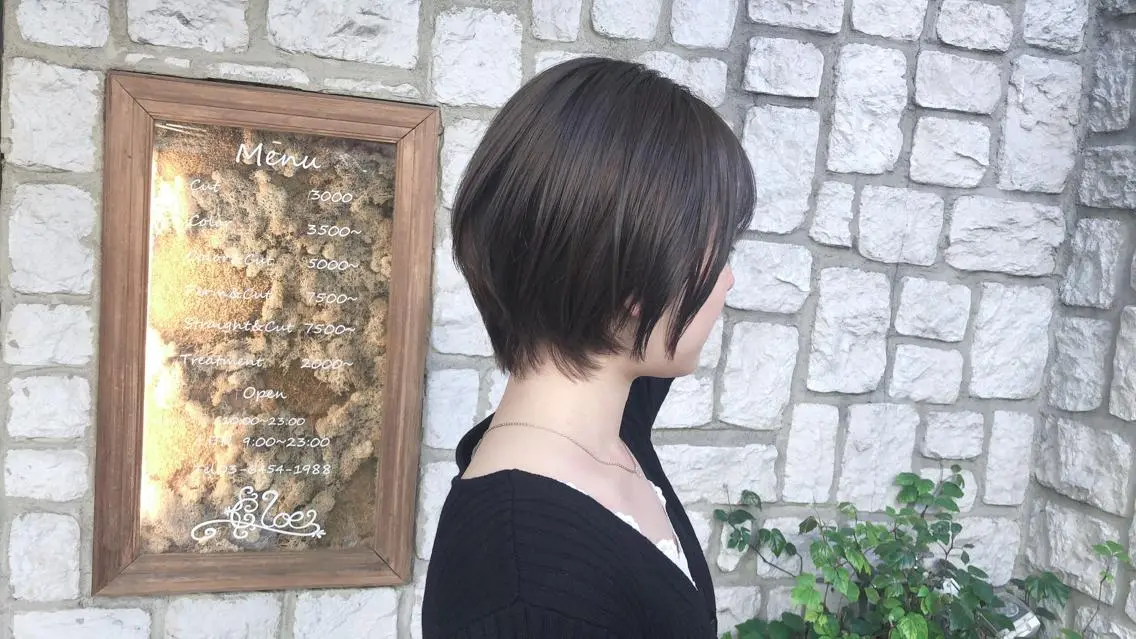 ショート カラー パーマ ヘアアレンジ メンズ キッズ ネイル マツエク・マツパ ハンサムショート グレージュ ショートヘア クリアネイル ショートネイル カット ヘアカラー トリートメント 髪質改善/透明感 OAK兵庫のヘアスタイル