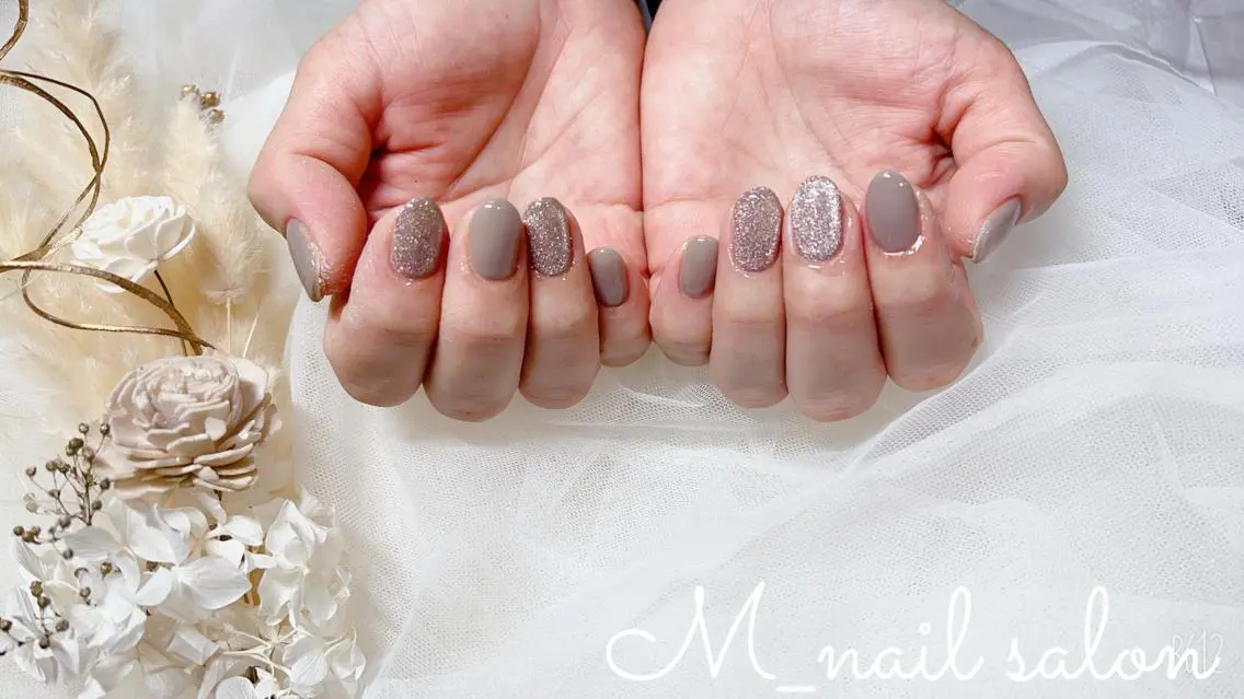 ネイル シンプルネイル M_ nail salonのネイルデザイン
