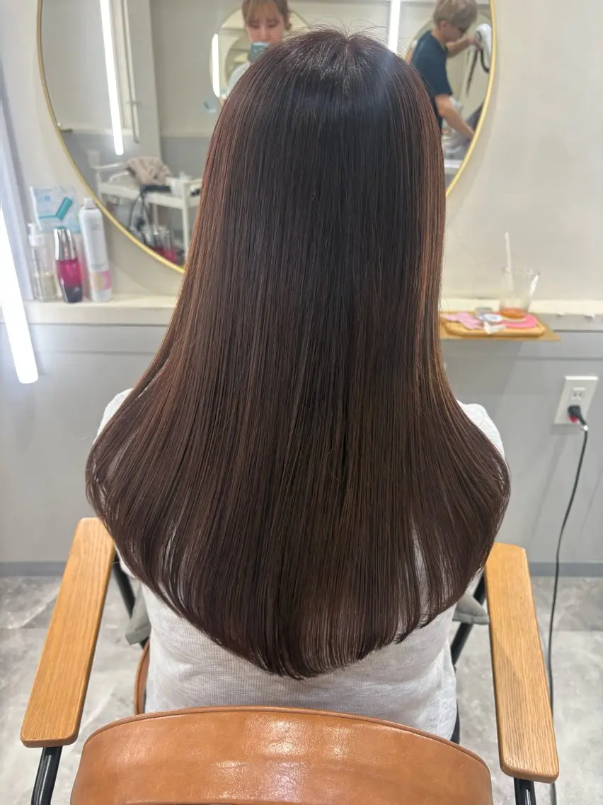 ロング ピンクブラウン カット コトミ　梅田茶屋町 透明感カラーのヘアスタイル