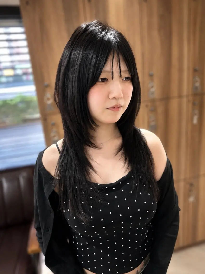 セミロング カラー レイヤーカット カット ヘアカラー トリートメント 艶髪/ショート/ レイヤー/なつきのヘアスタイル