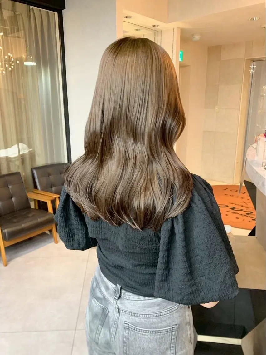 カラー 宮下 藍李のヘアスタイル